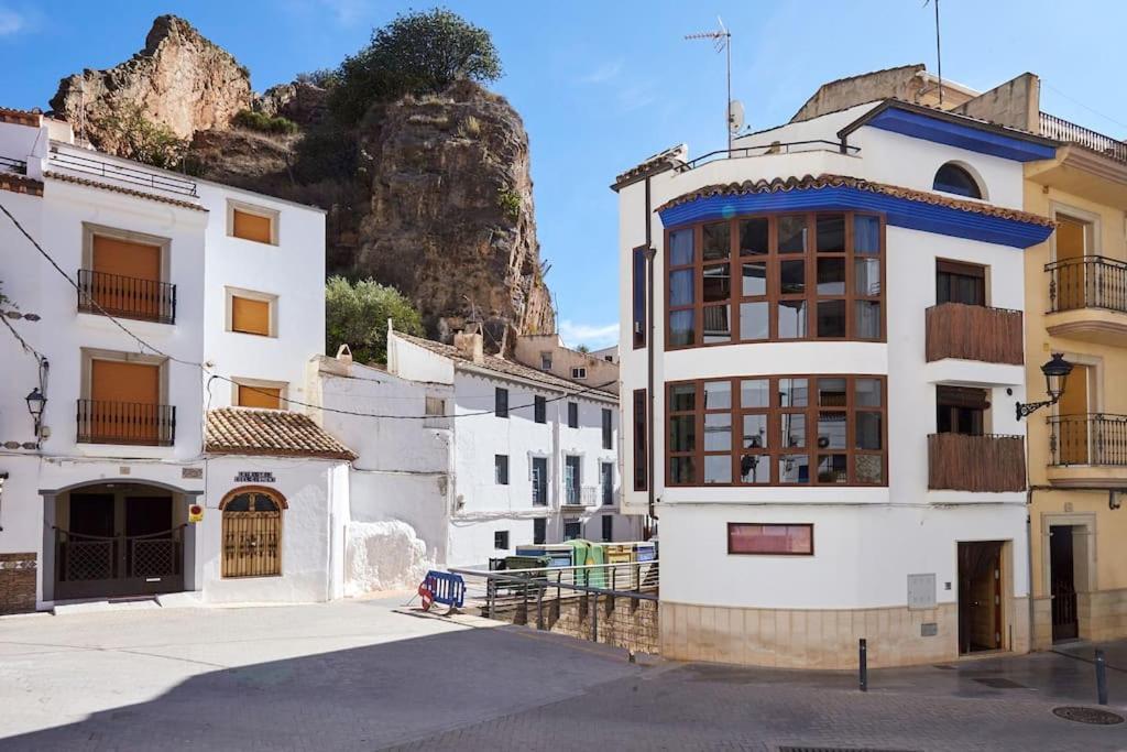 Vila Casa Del Alamo Cambil Exteriér fotografie